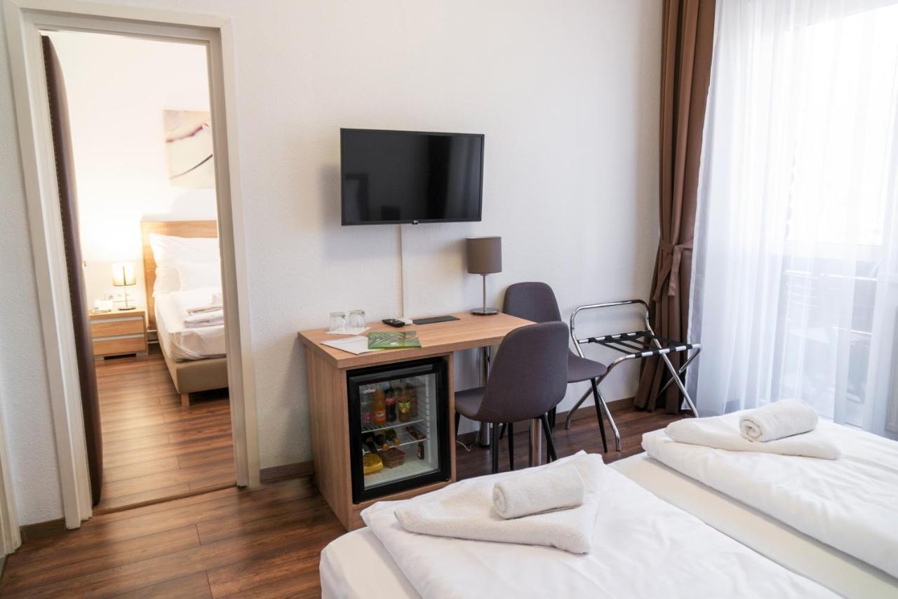 Ózoon Hotel Nyíregyháza Buitenkant foto